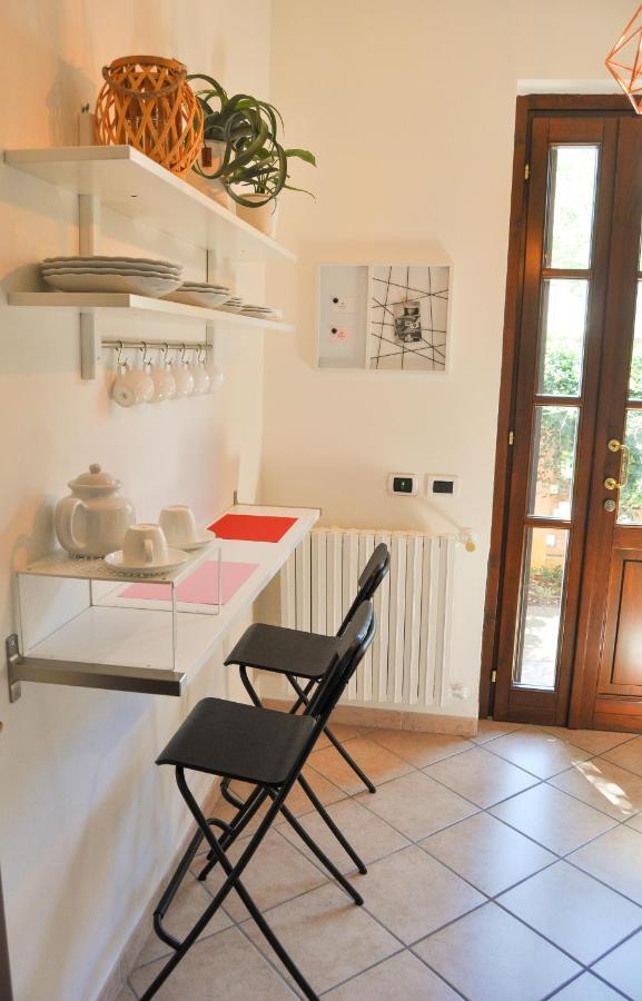 B&B Sarita'S Rooms Certosa di Pavia Luaran gambar